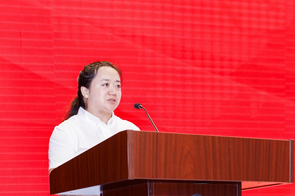 2781724289949381.jpg 刘卉卉1.jpg